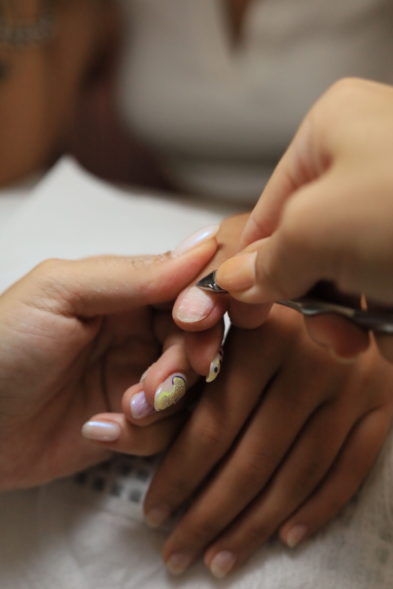 Manicure detail work